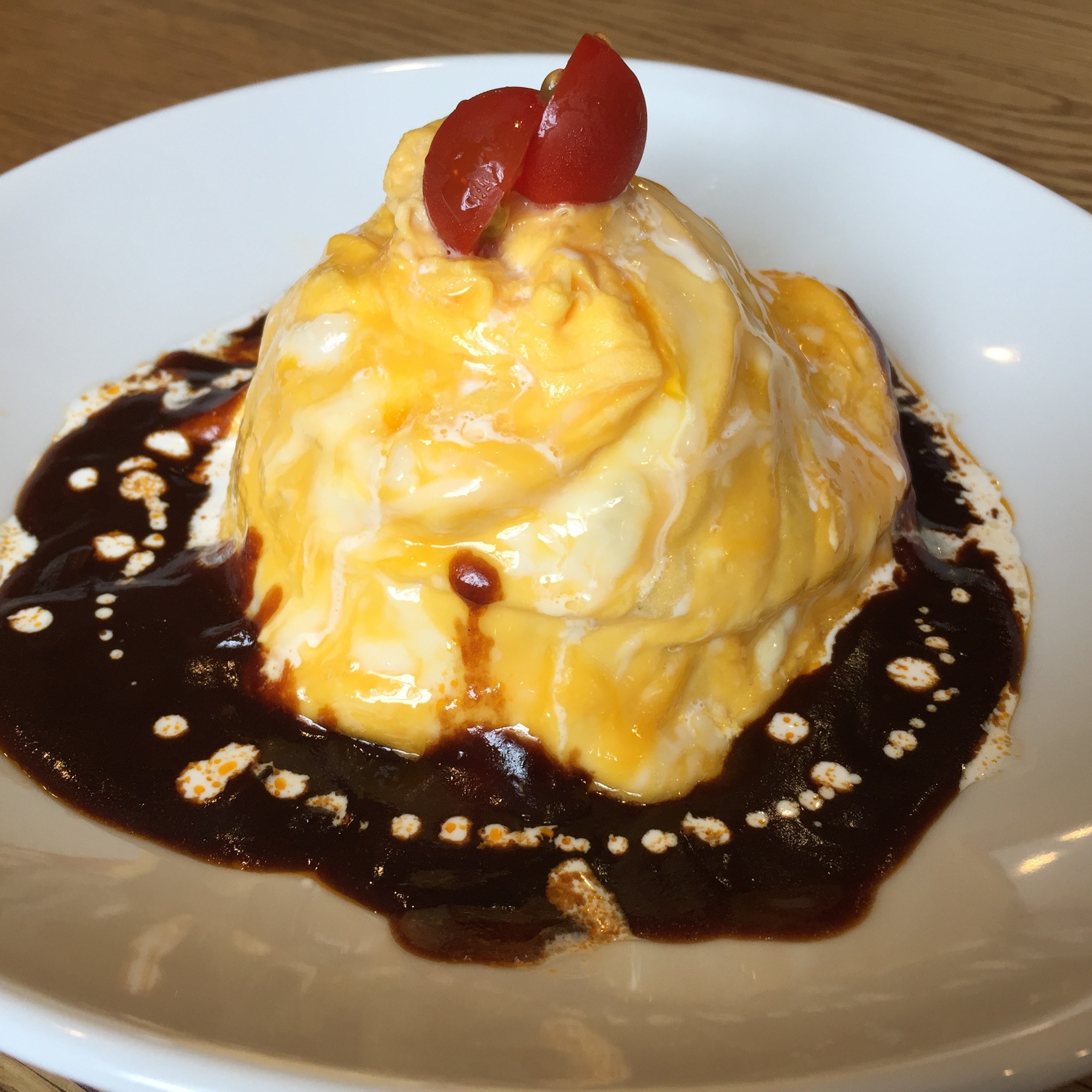 デミソースがけオムライス